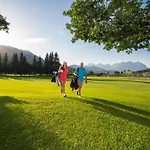 Aktivhotel Schweizerhof 4* キッツビュール