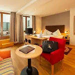Aktivhotel Schweizerhof Szálloda