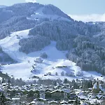 Aktivhotel Schweizerhof Szálloda 4*