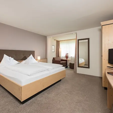 酒店 Aktivhotel Schweizerhof 4*